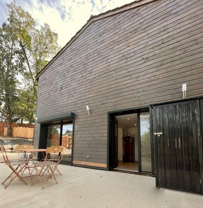 Appartamento Le Petit Coin Du Fau Montauban Esterno foto